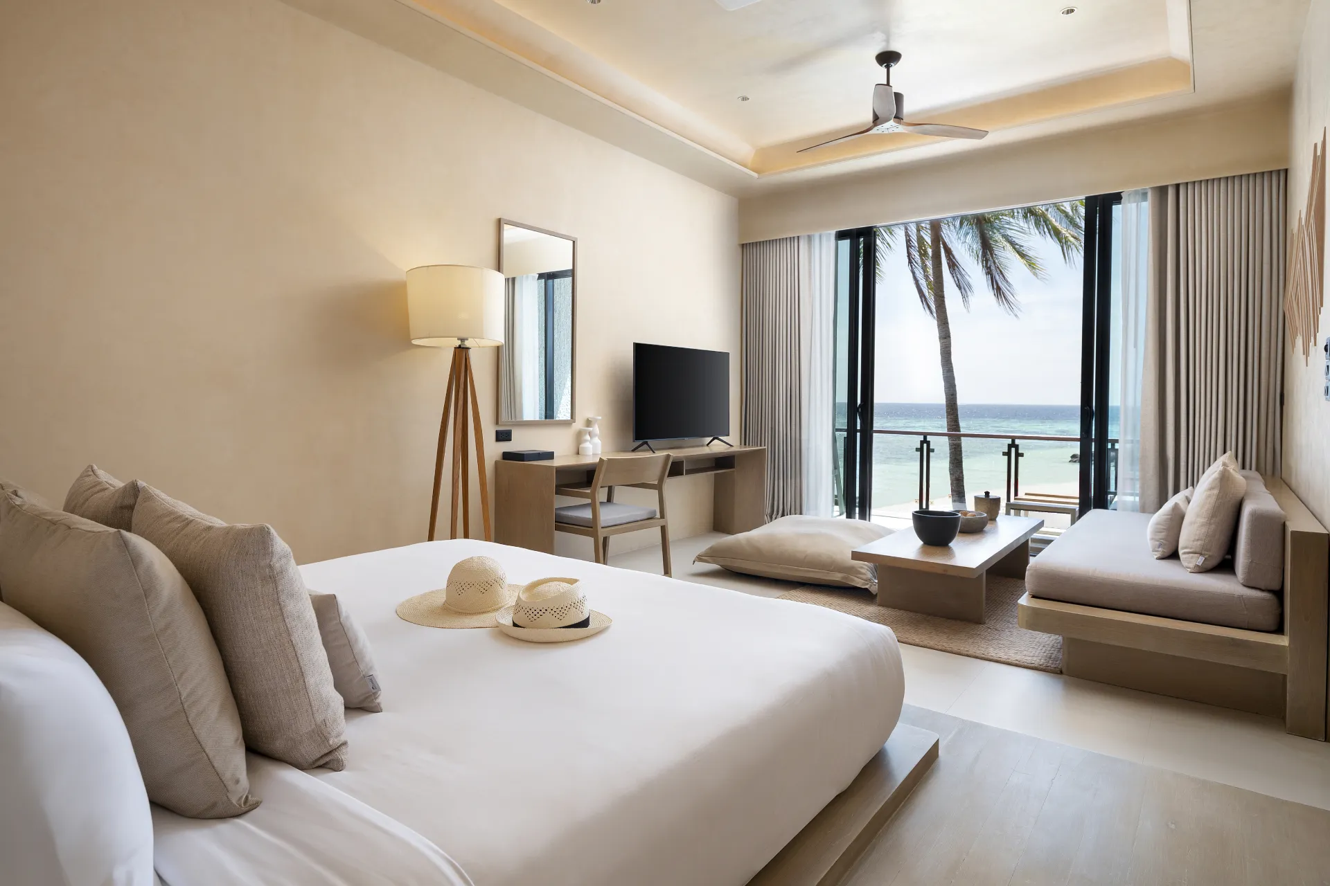 Junior Suite Seaview with Bathtub